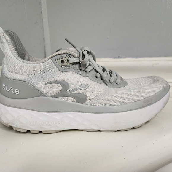 Women's Comfort Shoes - Picture 6 of 7